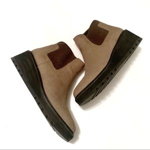 Eileen Fisher| Tan Shearling Wedge Chelsea Bootie Size 6